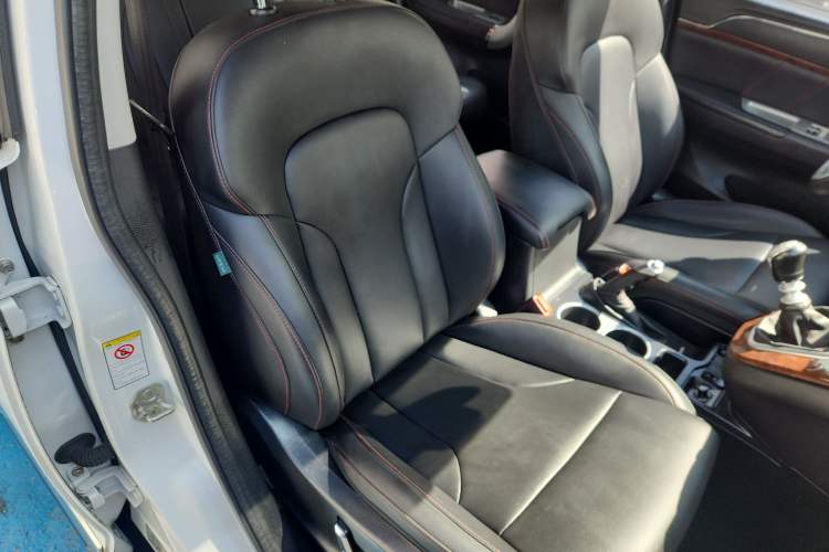 Used Haval H6 2015 Revised Version Sport Edition 1.5T Manual Transmission Two-Wheel Drive Elite Grade Right Front Seat