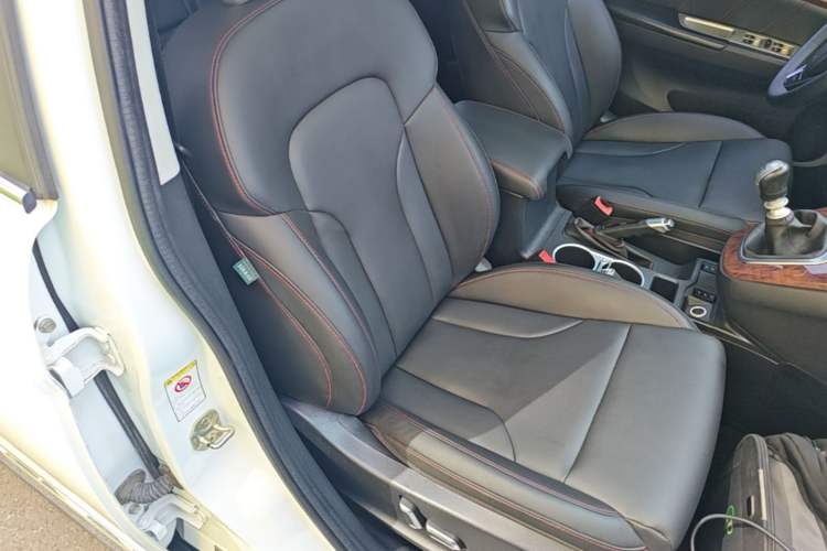 Used Haval H6 2015 Revised Version Sport Edition 1.5T Manual Transmission Two-Wheel Drive Elite Grade Right Front Seat