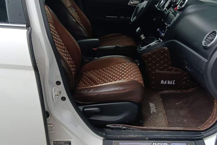 Used Haval H6 2015 Upgraded Model 1.5T Manual Two-Wheel Drive Elite Version Right Front Seat