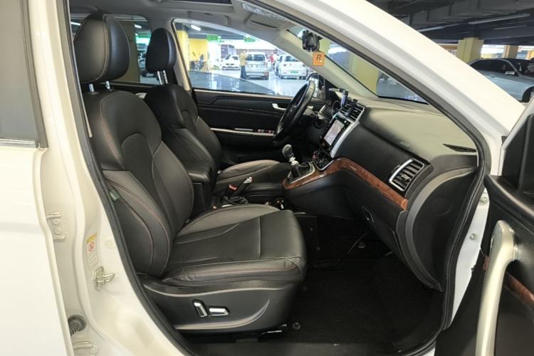 Used Haval H6 2015 Revised Version Sport Edition 1.5T Manual Transmission Two-Wheel Drive Elite Grade Right Front Seat