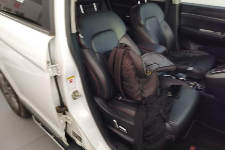 Used Haval H6 2015 Sport Edition 1.5T Automatic Two-Wheel Drive Luxury Model Right Front Seat