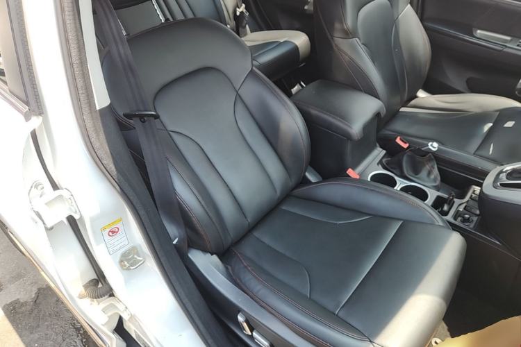 Used Haval H6 2015 Sport Edition 1.5T Automatic Two-Wheel Drive Luxury Model Right Front Seat