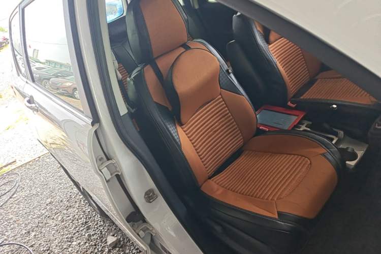 Used Haval H6 2015 Upgraded Model 1.5T Manual Two-Wheel Drive Elite Version Right Front Seat