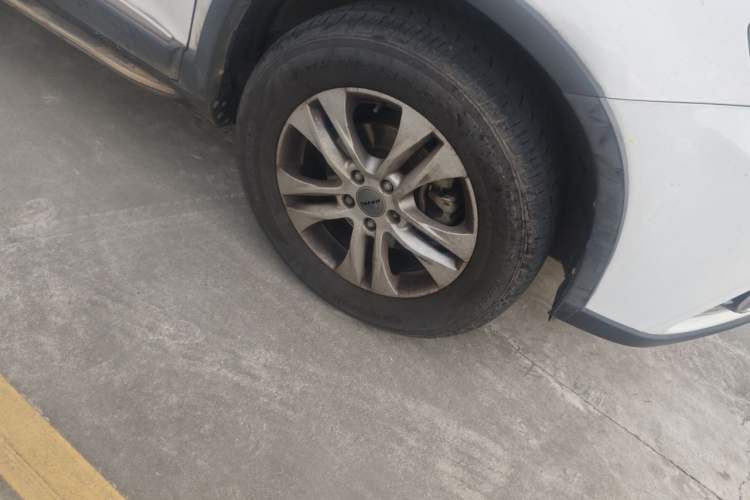 Used Haval H6 2015 Revised Version Sport Edition 1.5T Manual Transmission Two-Wheel Drive Elite Grade Right Front Wheel Hub