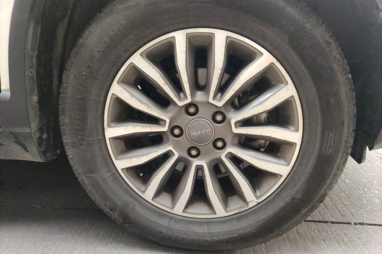 Used Haval H6 2015 Sport Edition 1.5T Automatic Two-Wheel Drive Luxury Model Right Front Wheel Hub
