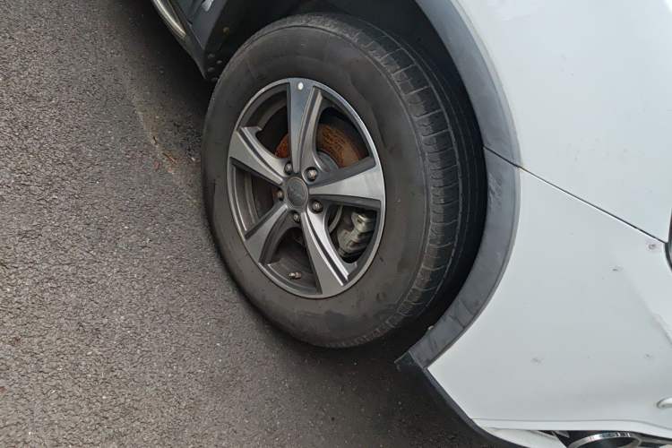 Used Haval H6 2015 Sport Edition 1.5T Manual Two-Wheel Drive Elite Model Right Front Wheel Hub