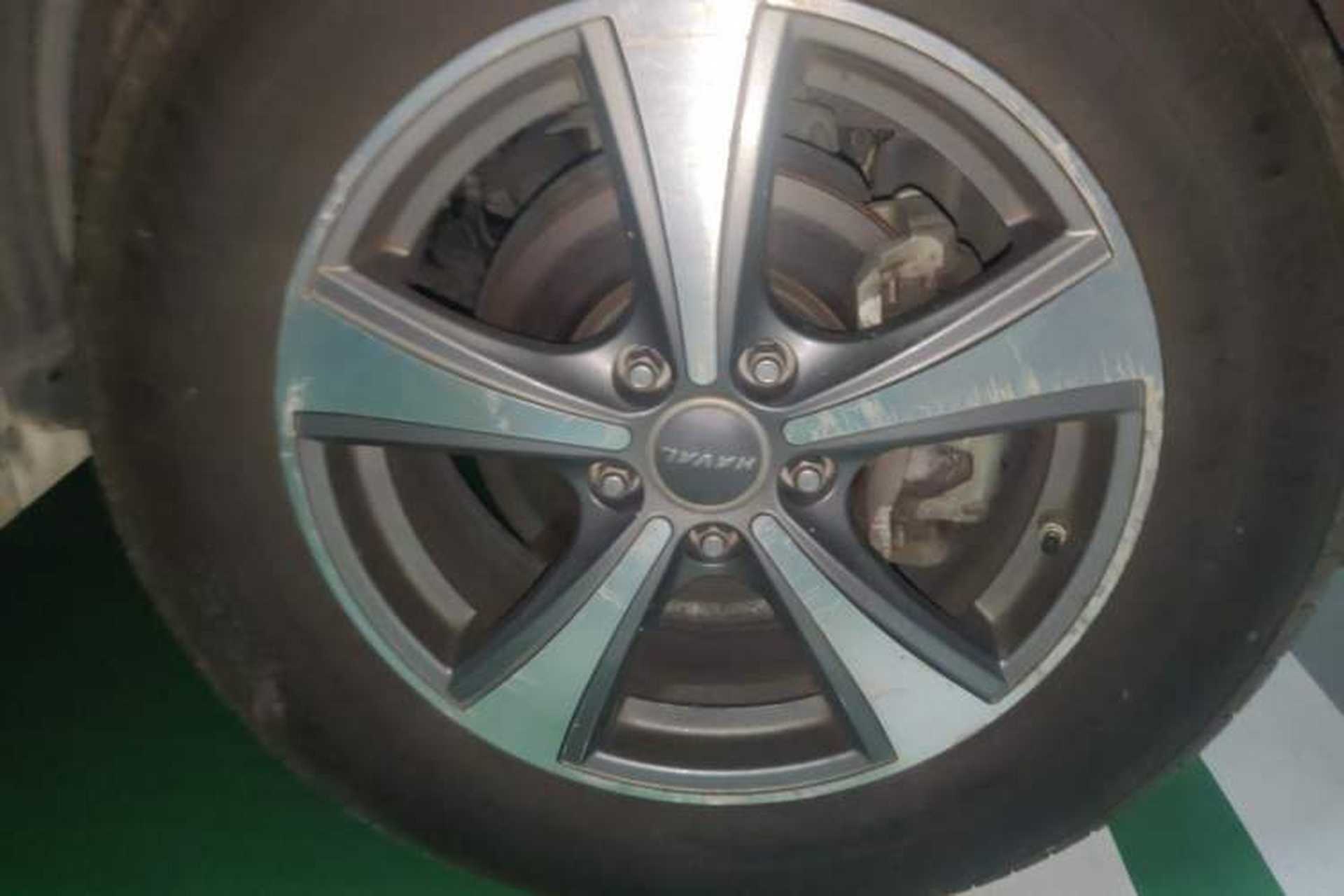 Used Haval H6 2015 Upgraded Model 1.5T Manual Two-Wheel Drive Urban Version Right Front Wheel Hub