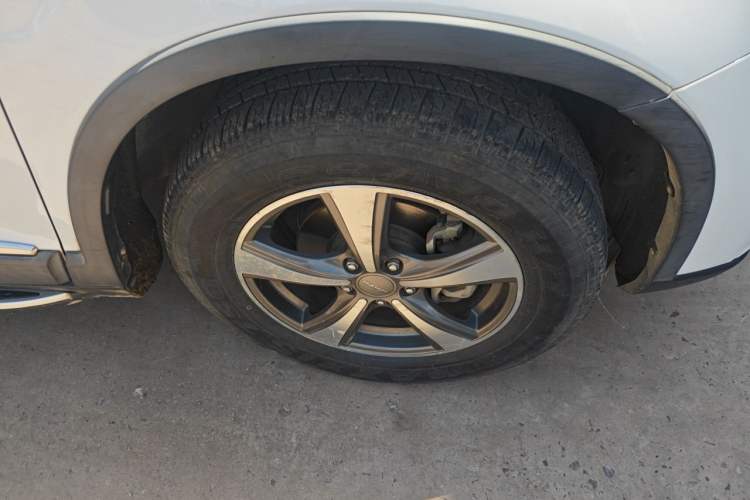 Used Haval H6 2015 Revised Version Sport Edition 1.5T Manual Transmission Two-Wheel Drive Elite Grade Right Front Wheel Hub