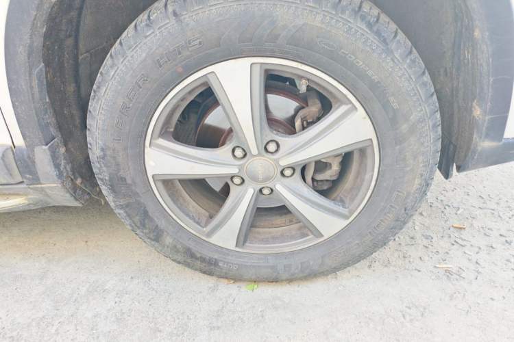 Used Haval H6 2015 Revised Version Sport Edition 1.5T Manual Transmission Two-Wheel Drive Elite Grade Right Front Wheel Hub