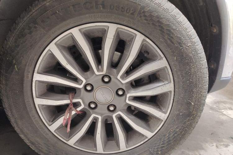 Used Haval H6 2015 Sport Edition 1.5T Automatic Two-Wheel Drive Luxury Model Right Front Wheel Hub