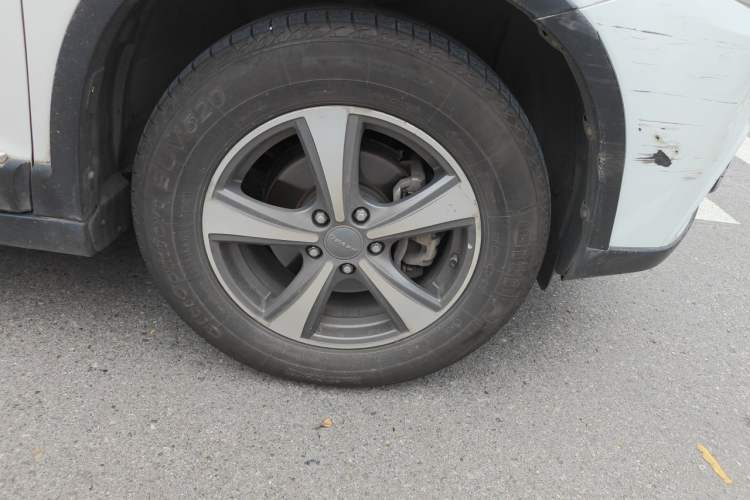 Used Haval H6 2015 Sport Edition 1.5T Manual Two-Wheel Drive Elite Model Right Front Wheel Hub