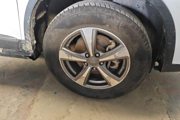 Used Haval H6 2015 Revised Version Sport Edition 1.5T Manual Transmission Two-Wheel Drive Elite Grade Right Front Wheel Hub