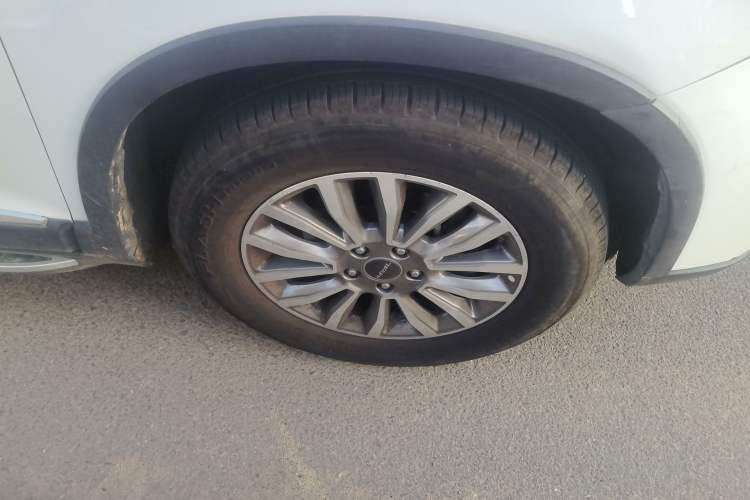 Used Haval H6 2015 Sport Edition 1.5T Automatic Two-Wheel Drive Luxury Model Right Front Wheel Hub