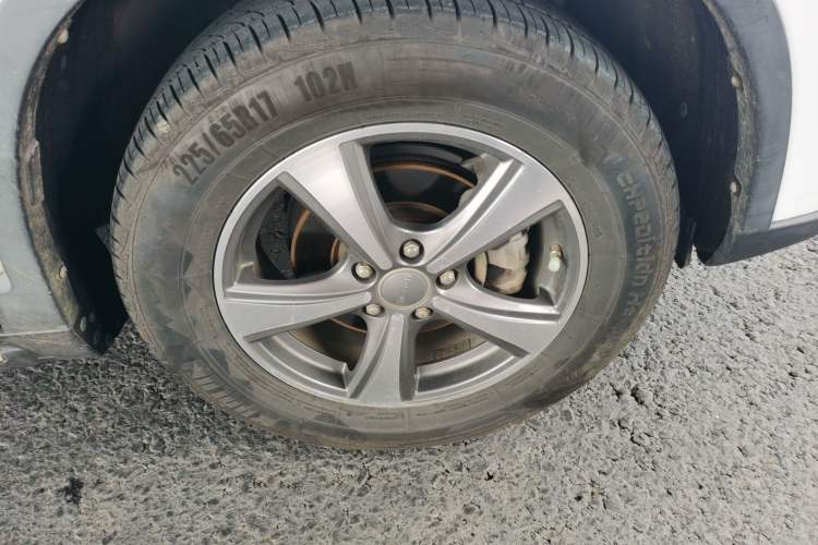Used Haval H6 2015 Revised Version Sport Edition 1.5T Manual Transmission Two-Wheel Drive Elite Grade Right Front Wheel Hub