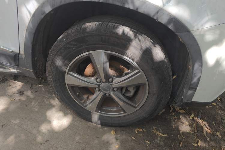 Used Haval H6 2015 Revised Version Sport Edition 1.5T Manual Transmission Two-Wheel Drive Elite Grade Right Front Wheel Hub