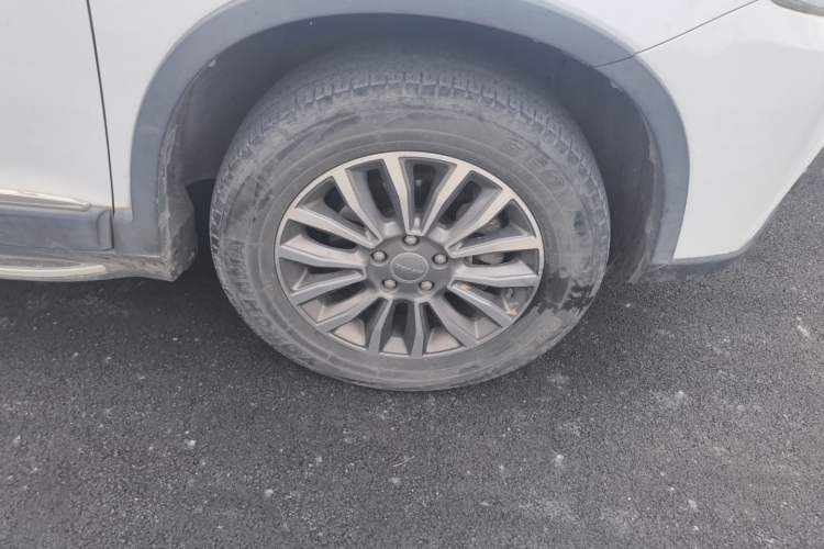 Used Haval H6 2015 Sport Edition 1.5T Automatic Two-Wheel Drive Luxury Model Right Front Wheel Hub