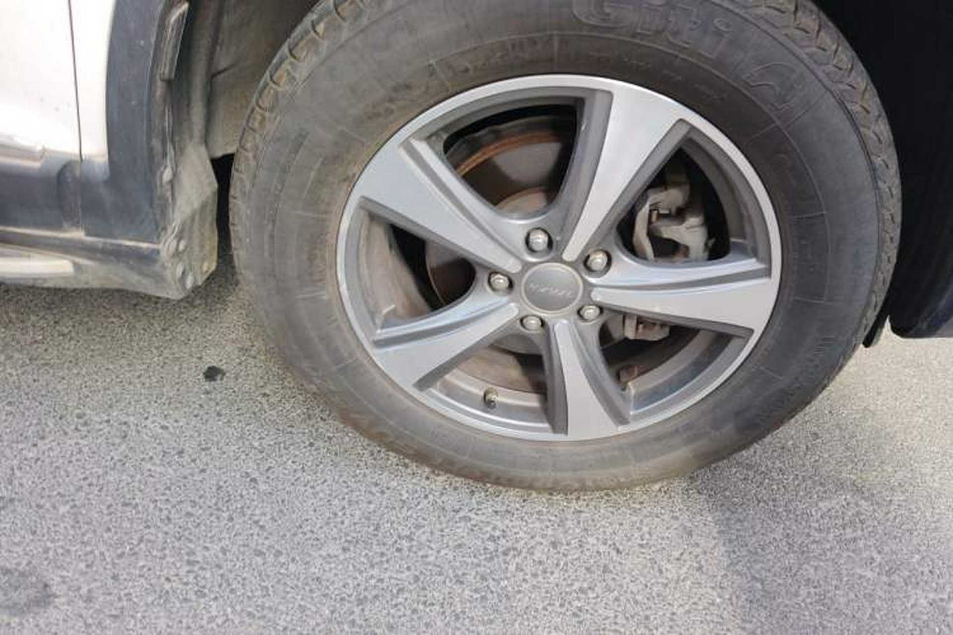 Used Haval H6 2015 Revised Version Sport Edition 1.5T Manual Transmission Two-Wheel Drive Elite Grade Right Front Wheel Hub