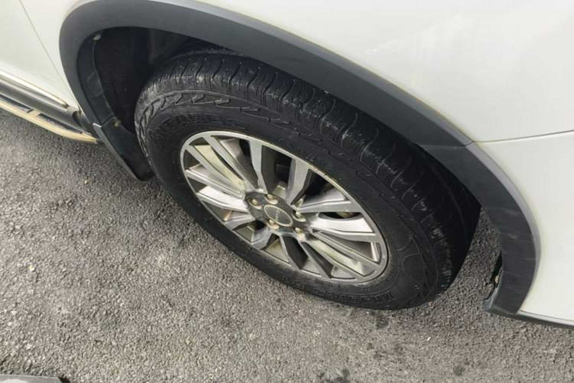 Used Haval H6 2015 Sport Edition 1.5T Automatic Two-Wheel Drive Luxury Model Right Front Wheel Hub