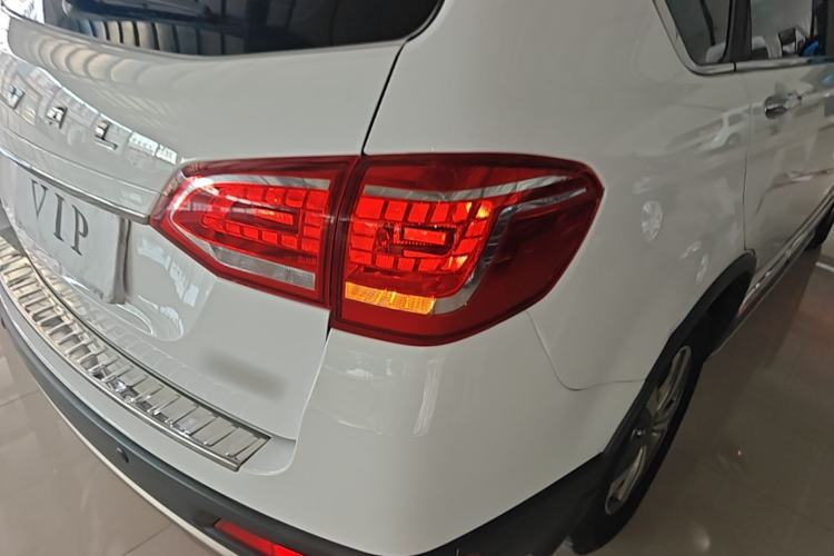 Used Haval H6 2015 Revised Version Sport Edition 1.5T Manual Transmission Two-Wheel Drive Elite Grade Right Rear Taillight