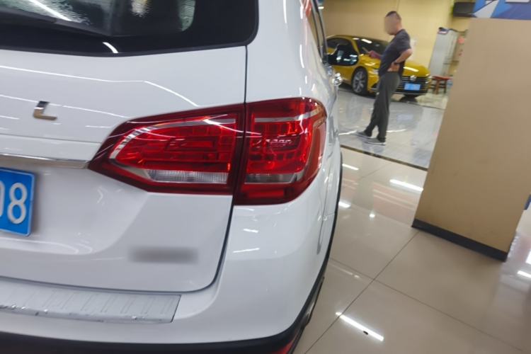 Used Haval H6 2015 Sport Edition 1.5T Automatic Two-Wheel Drive Luxury Model Right Rear Taillight