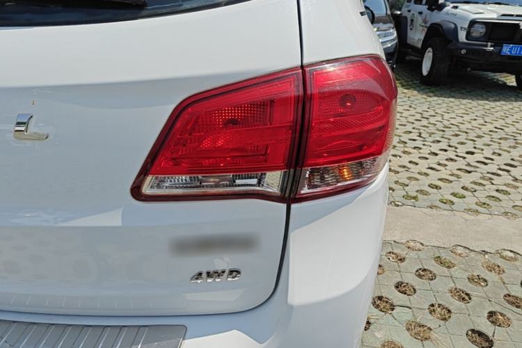 Used Haval H6 2015 Upgraded Model 1.5T Manual 4x4 Elite Version Right Rear Taillight