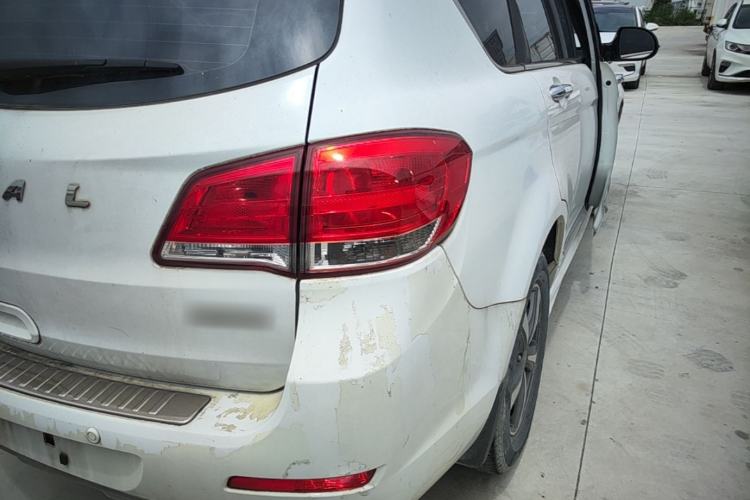 Used Haval H6 2015 Upgraded Model 1.5T Manual Two-Wheel Drive Elite Version Right Rear Taillight
