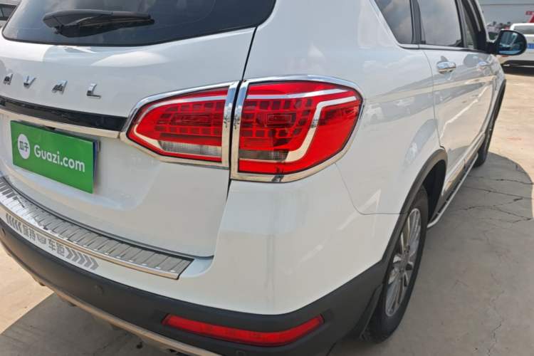 Used Haval H6 2015 Sport Edition 1.5T Automatic Two-Wheel Drive Luxury Model Right Rear Taillight