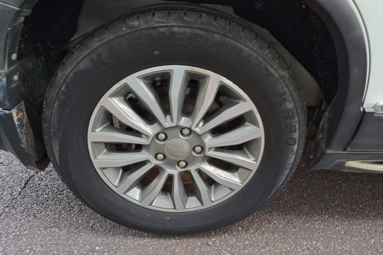 Used Haval H6 2015 Sport Edition 1.5T Automatic Two-Wheel Drive Luxury Model Right Rear Wheel Hub