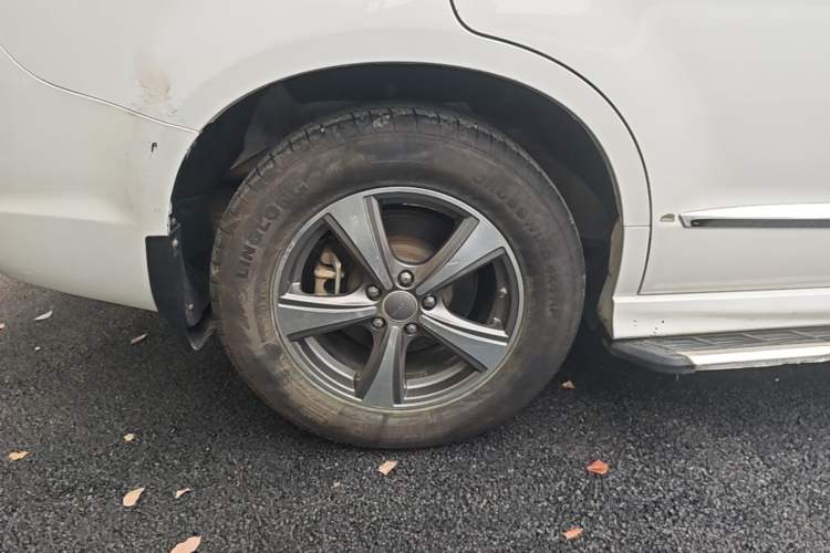 Used Haval H6 2015 Upgraded Model 1.5T Manual Two-Wheel Drive Elite Version Right Rear Wheel Hub
