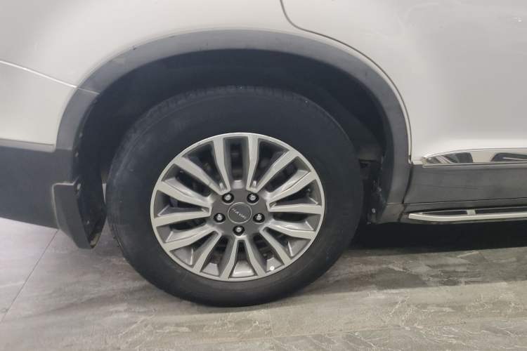 Used Haval H6 2015 Sport Edition 1.5T Automatic Two-Wheel Drive Luxury Model Right Rear Wheel Hub
