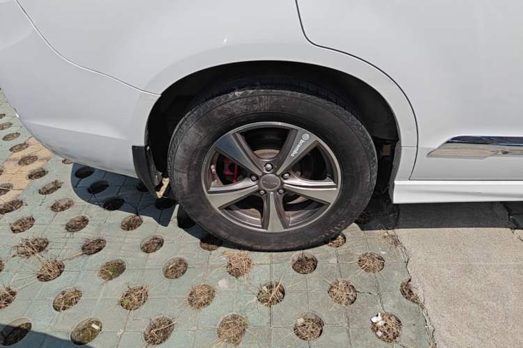 Used Haval H6 2015 Upgraded Model 1.5T Manual 4x4 Elite Version Right Rear Wheel Hub