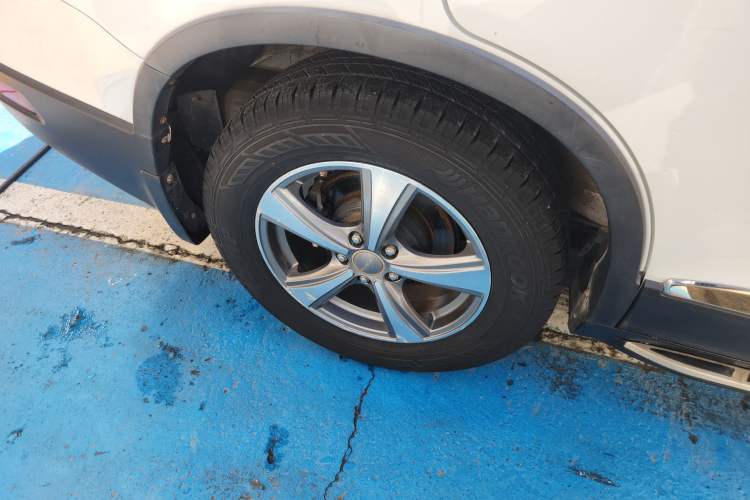 Used Haval H6 2015 Revised Version Sport Edition 1.5T Manual Transmission Two-Wheel Drive Elite Grade Right Rear Wheel Hub