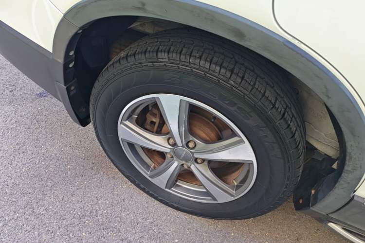 Used Haval H6 2015 Revised Version Sport Edition 1.5T Manual Transmission Two-Wheel Drive Elite Grade Right Rear Wheel Hub