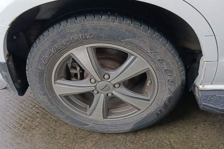 Used Haval H6 2015 Upgraded Model 1.5T Manual Two-Wheel Drive Elite Version Right Rear Wheel Hub
