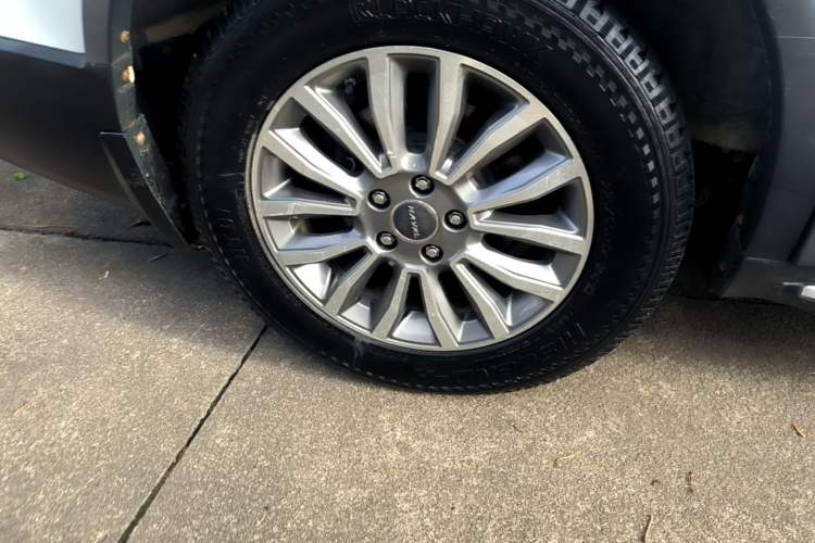 Used Haval H6 2015 Sport Edition 1.5T Automatic Two-Wheel Drive Luxury Model Right Rear Wheel Hub
