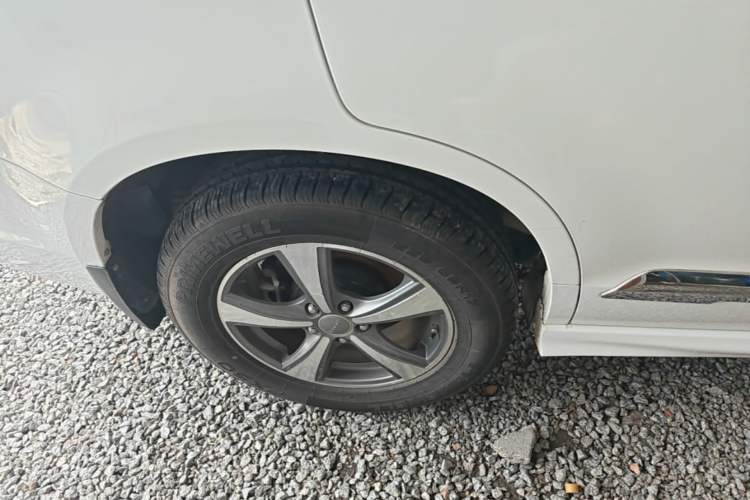 Used Haval H6 2015 Upgraded Model 1.5T Manual Two-Wheel Drive Elite Version Right Rear Wheel Hub