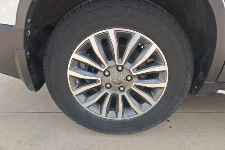 Used Haval H6 2015 Sport Edition 1.5T Automatic Two-Wheel Drive Luxury Model Right Rear Wheel Hub