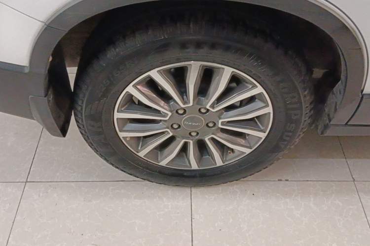 Used Haval H6 2015 Sport Edition 1.5T Automatic Two-Wheel Drive Luxury Model Right Rear Wheel Hub