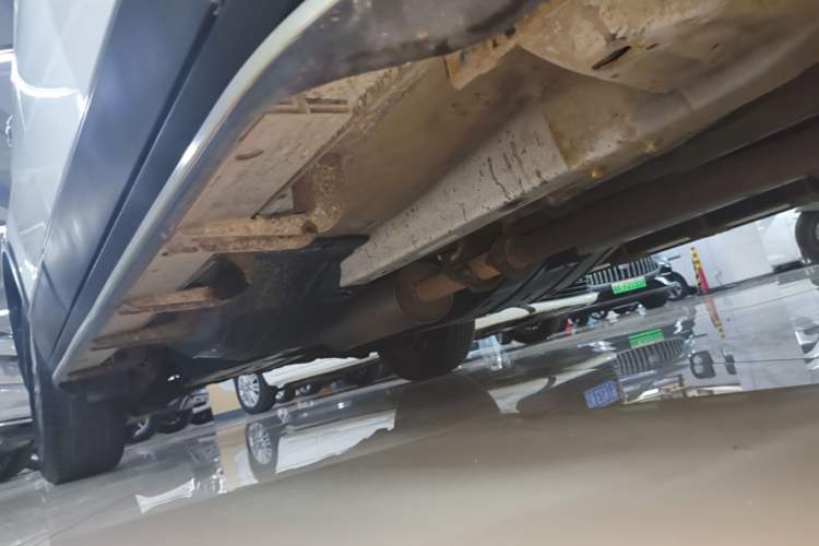 Used Haval H6 2015 Sport Edition 1.5T Automatic Two-Wheel Drive Luxury Model Right Side Sill