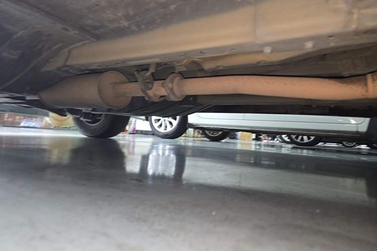 Used Haval H6 2015 Sport Edition 1.5T Automatic Two-Wheel Drive Luxury Model Right Side Sill