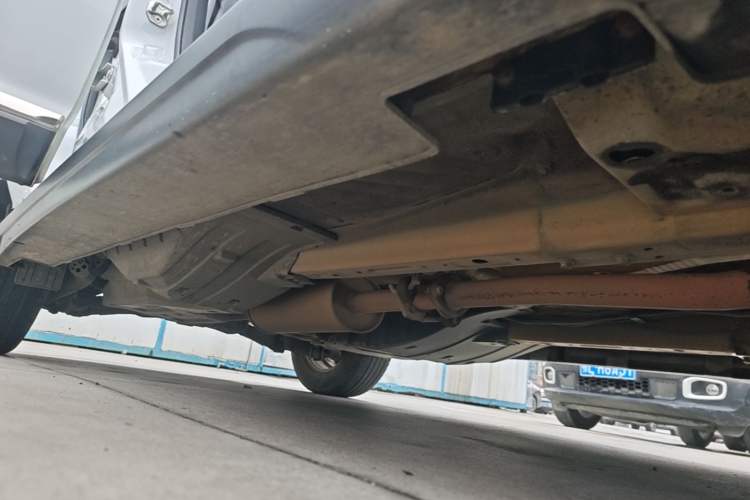 Used Haval H6 2015 Sport Edition 1.5T Automatic Two-Wheel Drive Luxury Model Right Side Sill