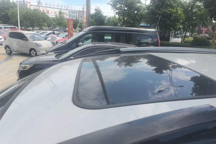 Used Haval H6 2015 Sport Edition 1.5T Automatic Two-Wheel Drive Luxury Model Roof