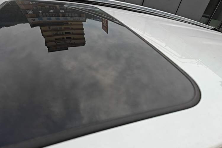 Used Haval H6 2015 Sport Edition 1.5T Automatic Two-Wheel Drive Luxury Model Roof