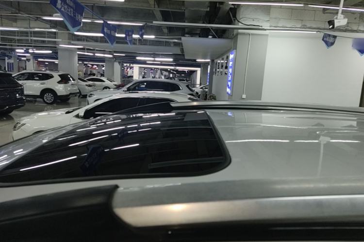 Used Haval H6 2015 Sport Edition 1.5T Automatic Two-Wheel Drive Luxury Model Roof