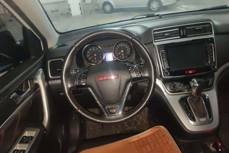 Used Haval H6 2015 Sport Edition 1.5T Automatic Two-Wheel Drive Luxury Model Steering Wheel