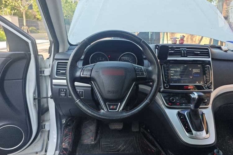 Used Haval H6 2015 Sport Edition 1.5T Automatic Two-Wheel Drive Luxury Model Steering Wheel