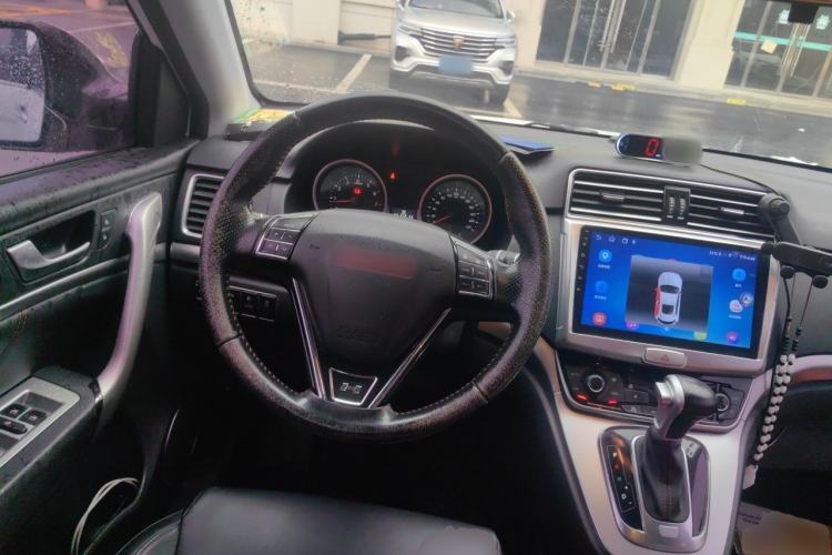 Used Haval H6 2015 Sport Edition 1.5T Automatic Two-Wheel Drive Luxury Model Steering Wheel