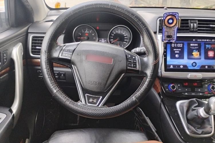 Used Haval H6 2015 Upgraded Model 1.5T Manual Two-Wheel Drive Elite Version Steering Wheel