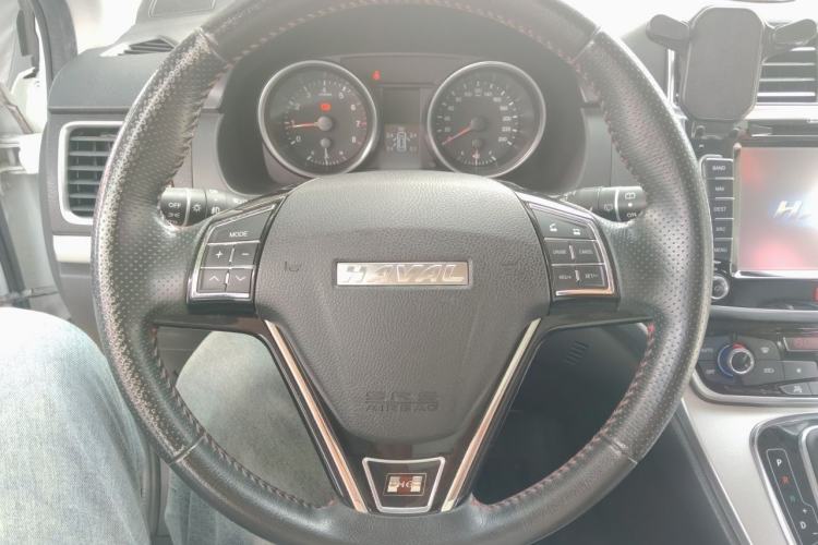 Used Haval H6 2015 Sport Edition 1.5T Automatic Two-Wheel Drive Luxury Model Steering Wheel