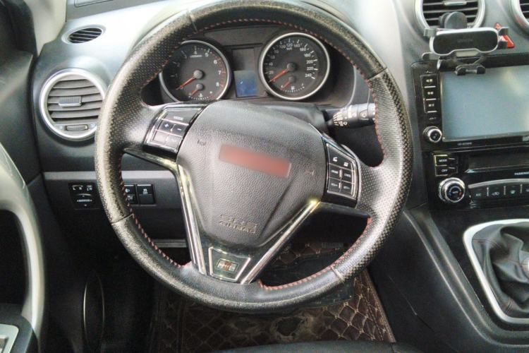 Used Haval H6 2015 Upgraded Model 1.5T Manual Two-Wheel Drive Elite Version Steering Wheel